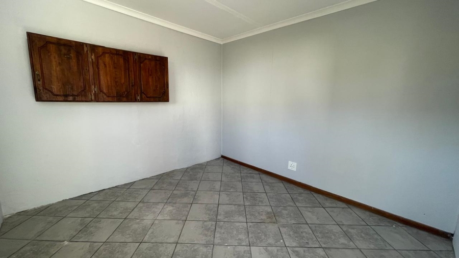 2 Bedroom Property for Sale in Cambridge Eastern Cape